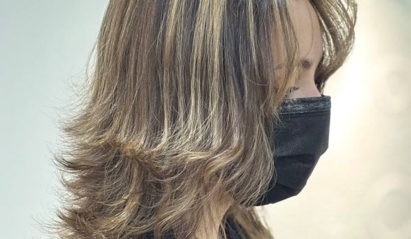 تفاوت آمبره و بالیاژ چیست؟ انتخاب بهترین سبک رنگ مو برای سال ۲۰۲۵ در سالن زیبایی دوخواهر رشت